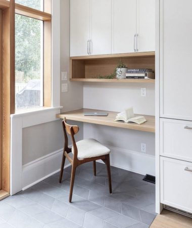 Grey Parallelogram Tile Floor - Oak Bay