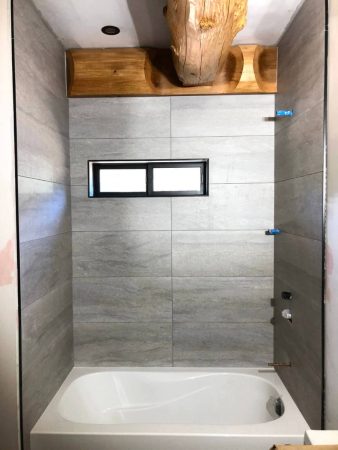 1 Window 13x39" Tile Bath Surround - Sidney Island