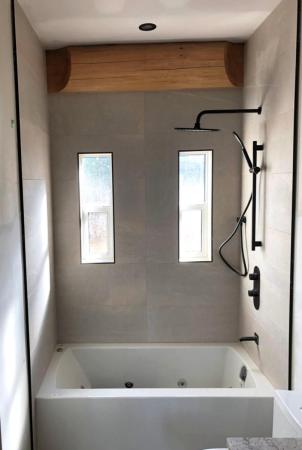 2 Window 13x39" Tile Bath Surround - Sidney Island
