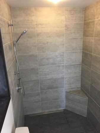 Curbless Shower with Line Drain and Corner Bench - Tillicum