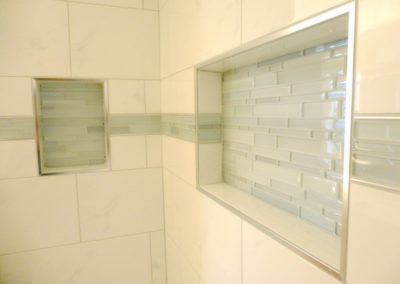 Tub Surround Shower with 2 Niche Boxes, Glass Tile Accent Band Detail 1 - Swan Lake
